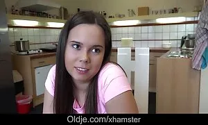 Kun hän vanhempaa pillua huijasi.