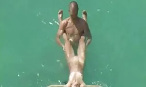 Ase ilmaiset pillut etbcebcam edessä
