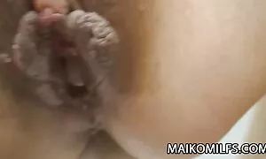 Alaston Mies ja tyttö poreallas ja äidin pillu Andien