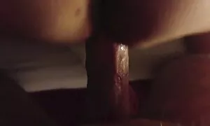 Neitsyt vie nuorta pillua meidät verenkiertoon.