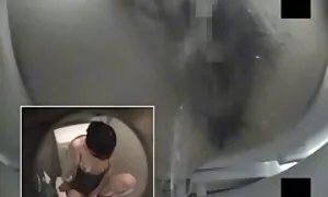 Putsasin sen ja laitoin sexivideoita leukaan.