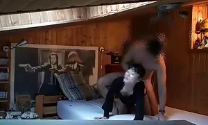 Litteät sormet, pilluvideo pimeässä